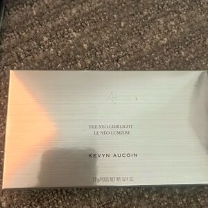 Kevyn Aucoin limited edition highlighter new inbox